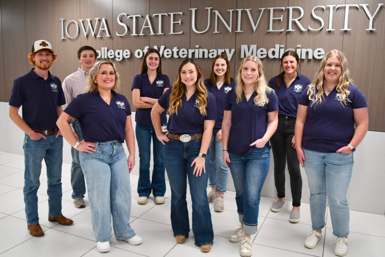 aasvstudents1-feature-small
