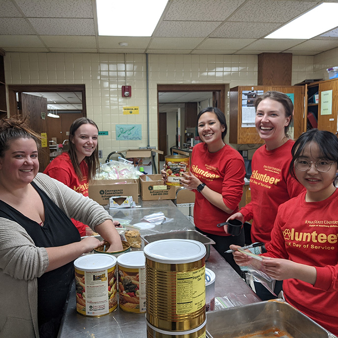 MLK Day of Service - food pantry